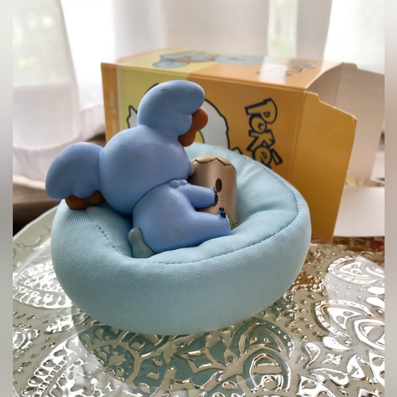 New POKÉMON Bling Box Koala Vinyl Figure & Squishy Bean Bag Chair Display Toy - Picture 8 of 8